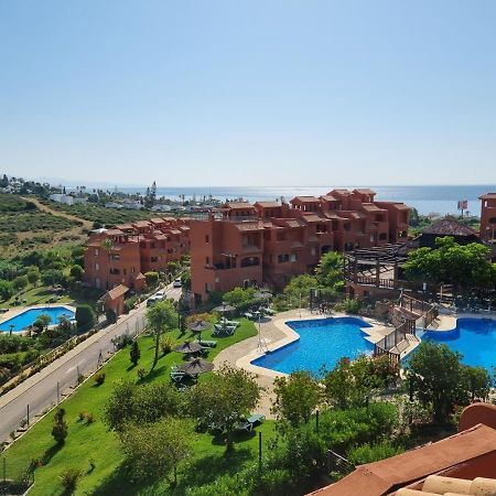 Sea View Penthouse Apartment With Hot Tub - Casa Bella Vista, Buenas Noches , Estepona Ngoại thất bức ảnh