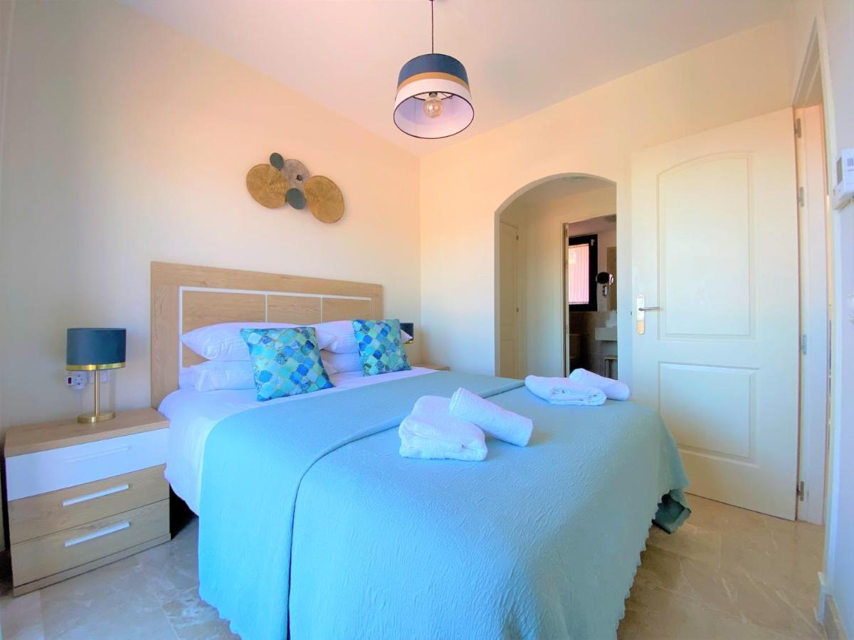 Sea View Penthouse Apartment With Hot Tub - Casa Bella Vista, Buenas Noches , Estepona Ngoại thất bức ảnh