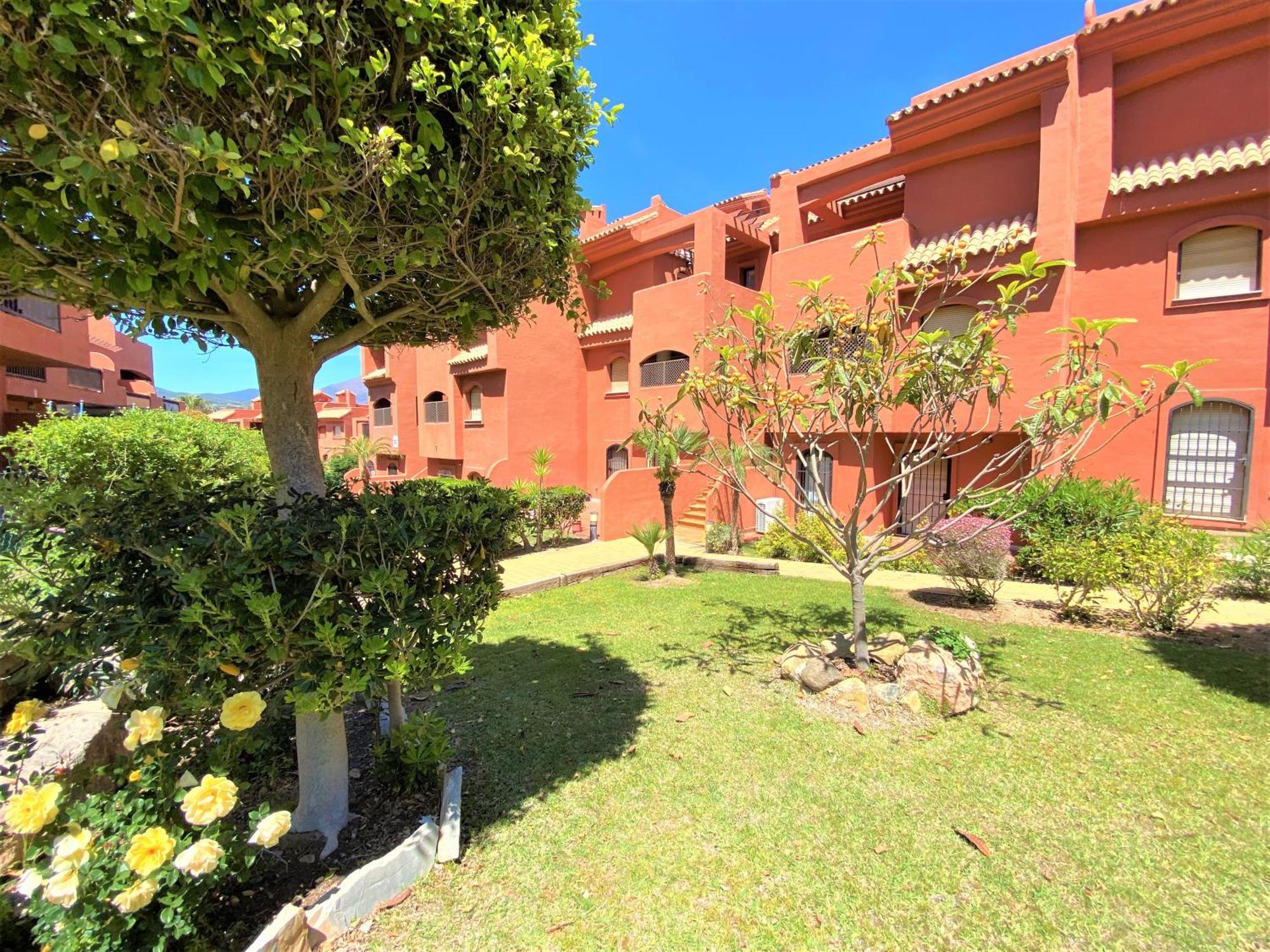 Sea View Penthouse Apartment With Hot Tub - Casa Bella Vista, Buenas Noches , Estepona Ngoại thất bức ảnh