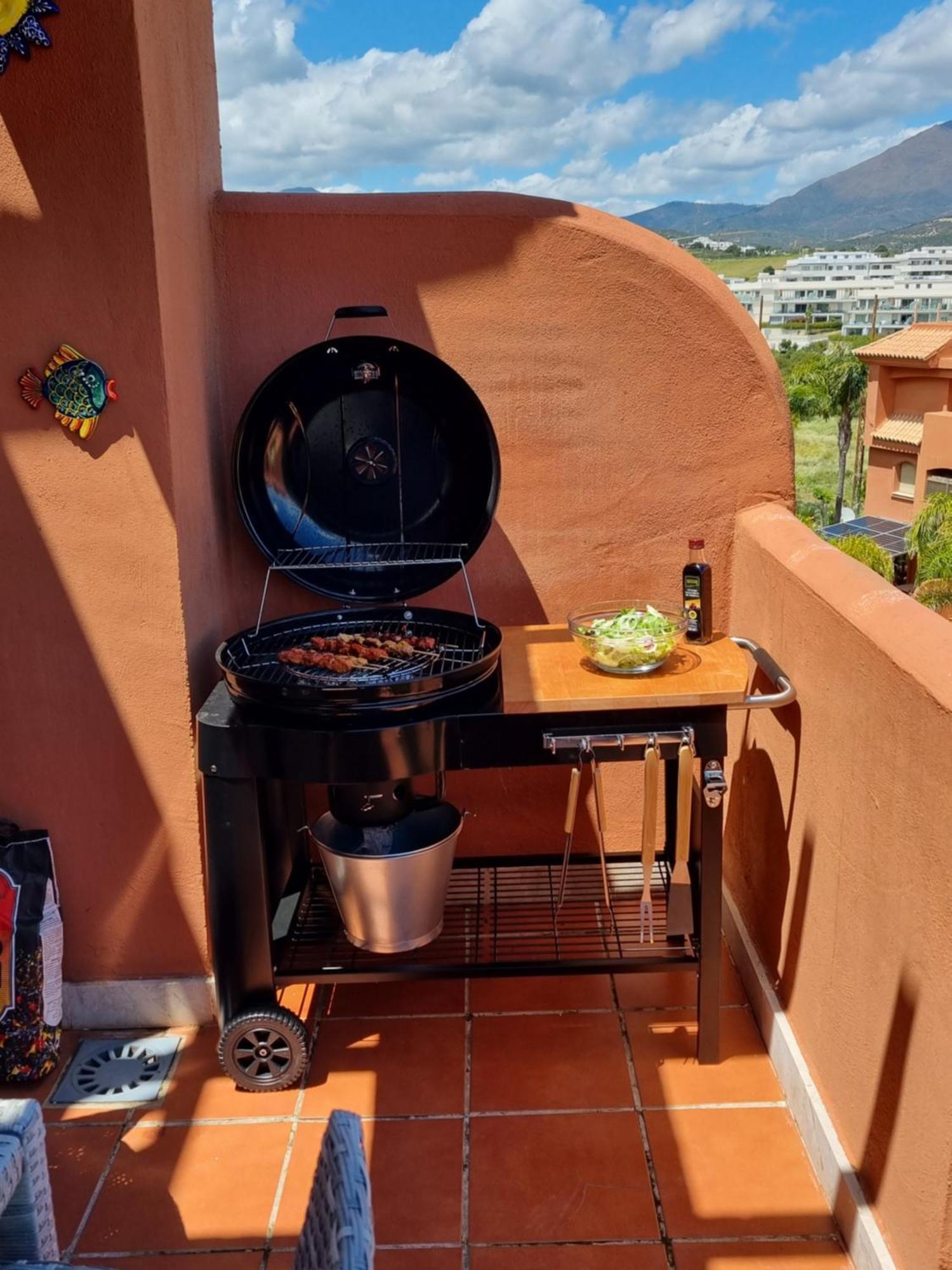 Sea View Penthouse Apartment With Hot Tub - Casa Bella Vista, Buenas Noches , Estepona Ngoại thất bức ảnh